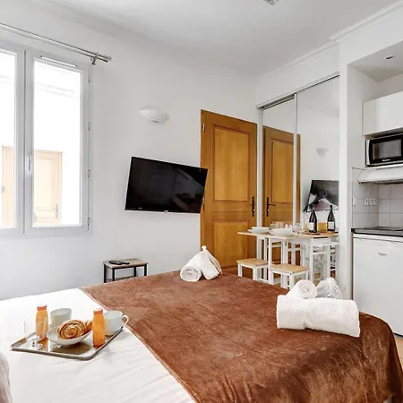 Bluestay 273 - à Parigi